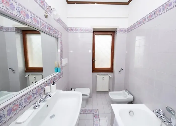 דירה Large Family Near Vatican 180 Sqm Sleeps 8 רומא